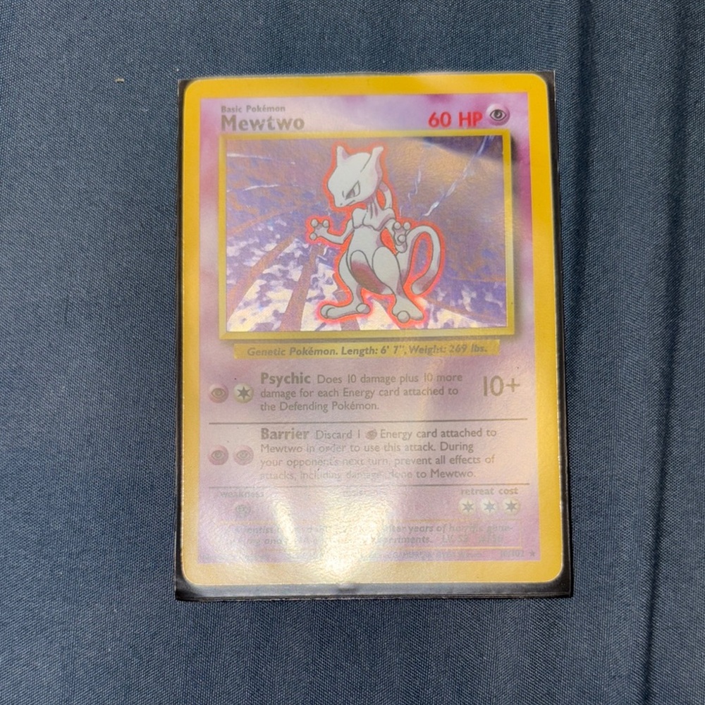 Mewtwo Pokémon Card